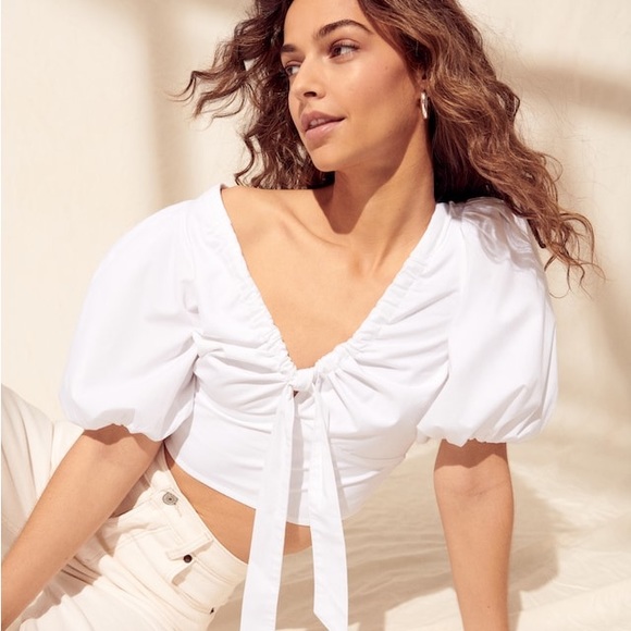 Abercrombie & Fitch Tops - Abercrombie and Fitch White Poplin Puff Sleeve Top
